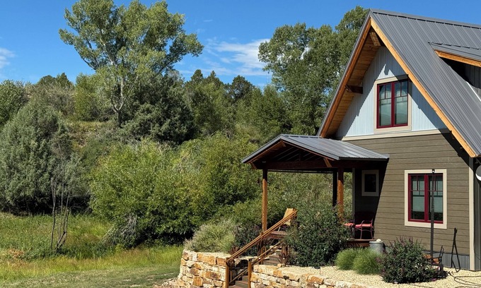 Salida House | Cozy, secluded home close to everything. 15 min to town and skiing.