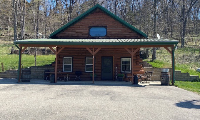 McGregor Cabin | Cozy, secluded, peaceful, pond, fishing , swimming, cabin life, large yard area