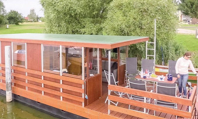 Neustrelitz Boat Rental | Cozy ship in Neustrelitz with WiFi
