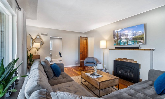 Sloan Lake House | Cozy Single Family Home. Oasis in the City!