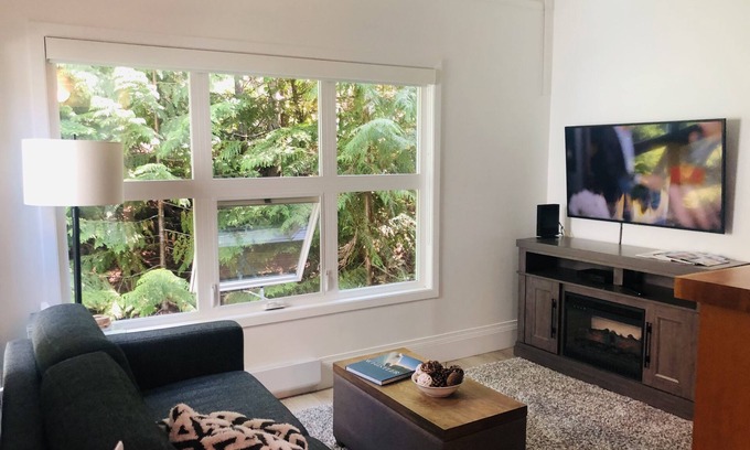 Whistler Creekside Condo | Cozy Ski Retreat at Whistler Creekside – Walk to Gondola