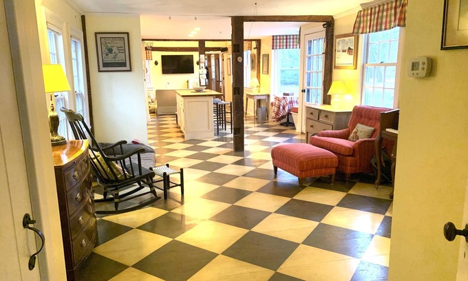 Lakeville House | Cozy, spacious, New England Farmhouse close to Hotchkiss School & Lime Rock