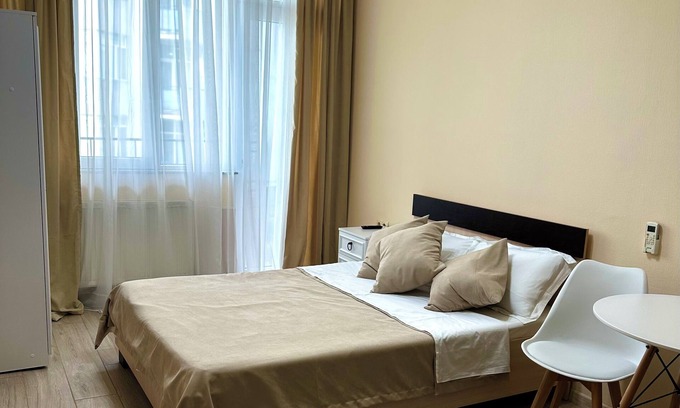 New Boulevard Apartment | Cozy Studio by the Sea – Walk to Beach, Shops & Cafes, Prime Location