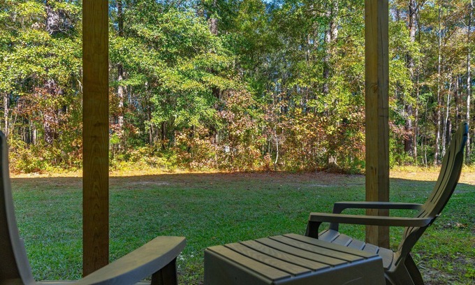 Goose Creek Apartment | Cozy studio, central to shops, dining, & airport, 20 mins to downtown Charleston