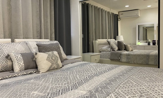 Pinecrest West Park Apartment | Cozy studio for two, in the heart of Tampa
