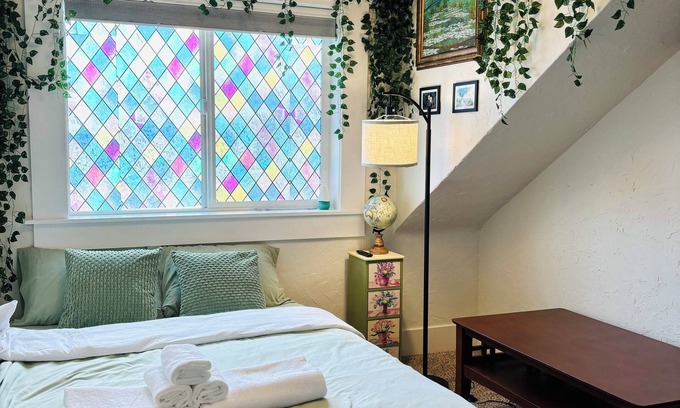 South End House | Cozy Studio Ghibli theme stay in Tacoma