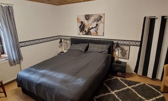 Ediger Apartment | Cozy studio in a preferred location