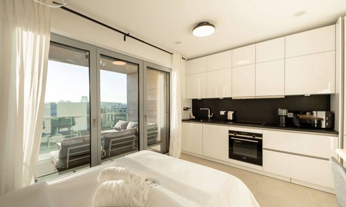 Gasperich Apartment | Cozy Studio Near Cloche d'Or w/Balcony & Wi-Fi