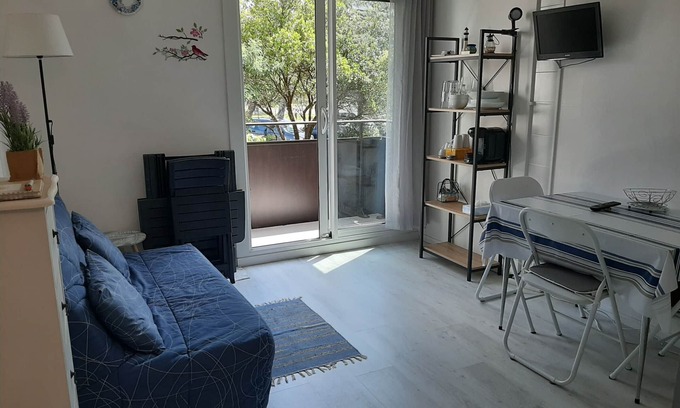Le Penon Apartment | Cozy Studio Near Ocean, Shops & Market in Seignosse