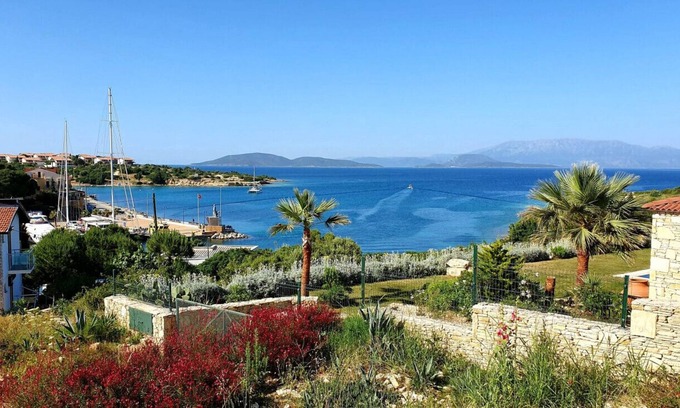 Dalyan Mahallesi Apartment | Cozy Studio near Sea in Dalyan, Cesme