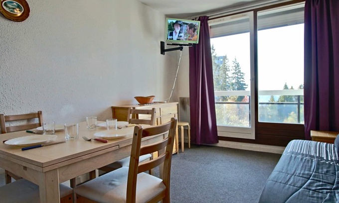 Chamrousse Apartment | Cozy Studio Near Slopes, 4 Guests, Pet-Friendly, Balcony & Great Amenities