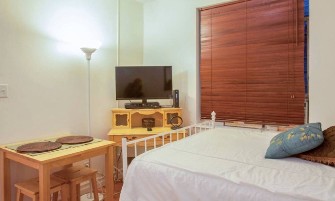 Theatre District Apartment | Cozy Studio Steps from Boston Common and Theaters