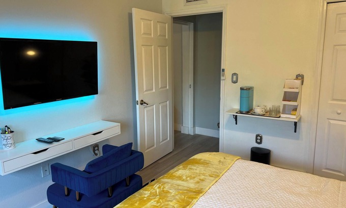 Princeton Apartment | Cozy studio with AC and WiFi in welcoming Homestead