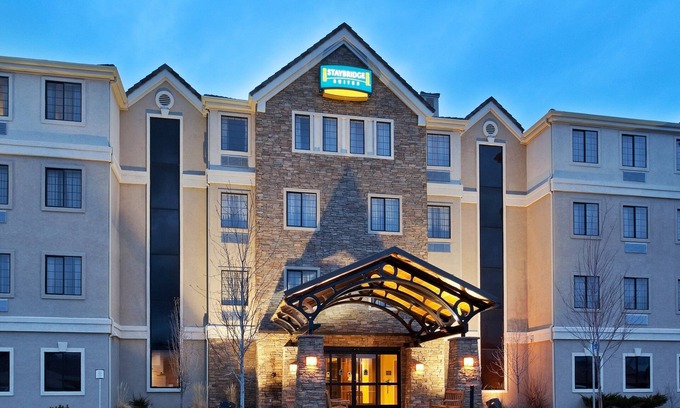 Reno/Tahoe Airport Condo | Cozy Suite Near Reno-Sparks Convention Center | Great for Business Travelers!