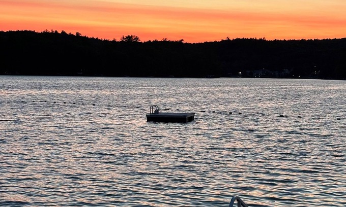 Lochmere RV Rental | Cozy Summer rental in a gated community campground on Lake Winnisquam