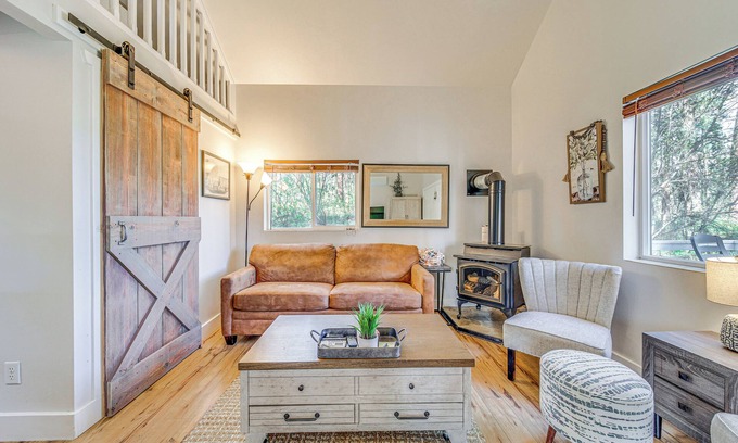 Garden Valley Apartment | Cozy Terrace Lakes Resort Cabin w/Views