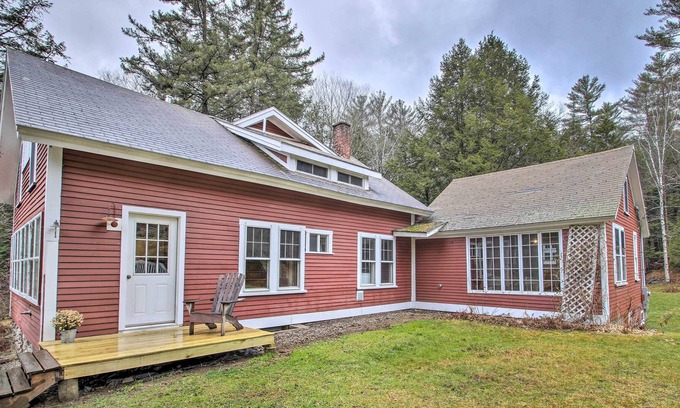 Thornton House | Cozy Thornton Home w/ Deck, 3 Mi to Slopes!