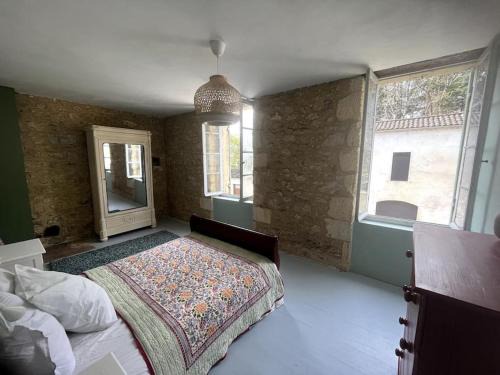 Beaumont-du-Perigord House | Cozy town centre cottage