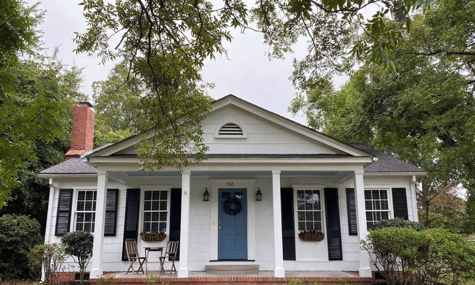 Bishopville House | Cozy two bedroom home within walking distance of downtown