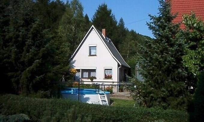Rottwerndorf House | Cozy vacation home with an outdoor pool in a peaceful location by the forest