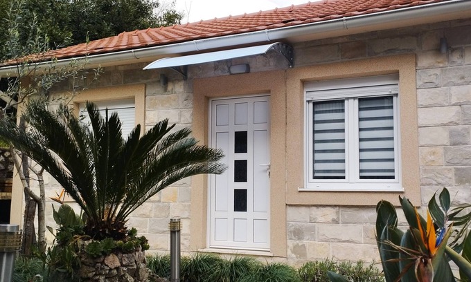 Strp House | Cozy vacation house in the heart of Bay of Kotor