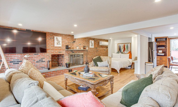 Valley Stream Apartment | Cozy Valley Stream Studio, 20 Mi to Times Square!