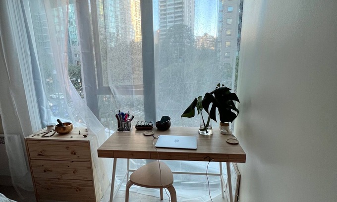 Coal Harbour Condo | Cozy Vancouver downtown west COAL HARBOUR .