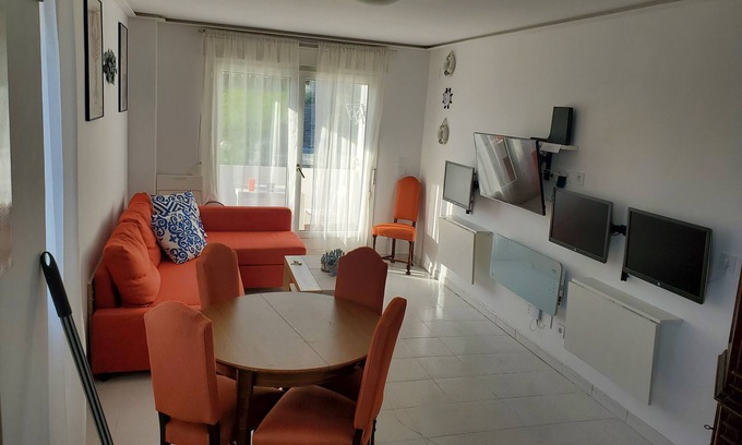 Mogro Apartment | Cozy, very comfortable, very close to the beach.