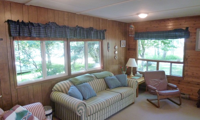 Grand Beach Cottage | Cozy Waterfront Cottage in Grand Beach Manitoba