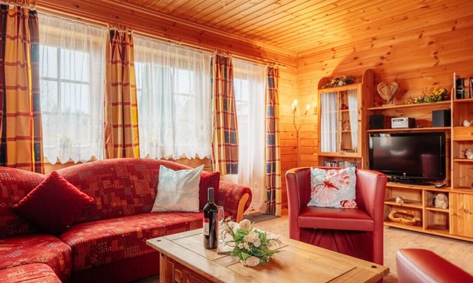 Steina House | * cozy wooden house - approx. 70 square meters with fenced garden - dogs welcome - WLAN incl