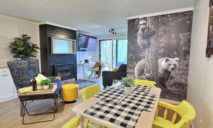 Central Vermont- Killington Condo | CozyCub- Pool, AC, Hiking, Mountain Biking, Tennis