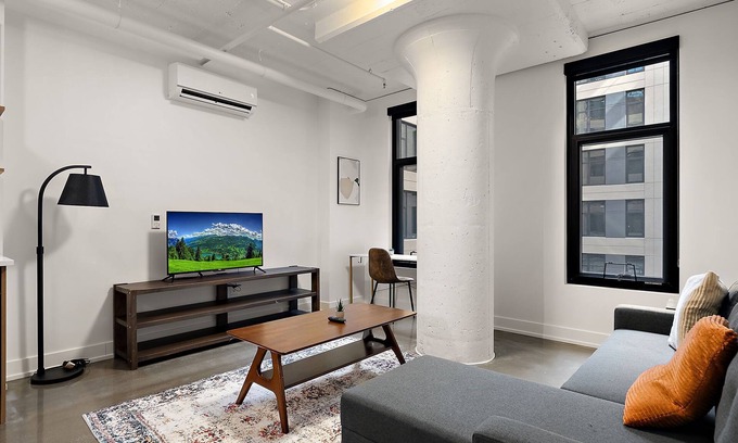 Warehouse District Apartment | CozySuites NLG - Modern 1BR condo #02