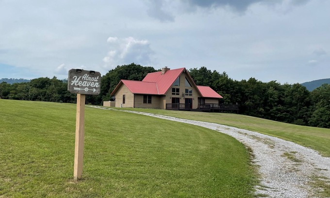 Dryfork House | CR09-Log Home w amazing views! Dolly Sods Nearby