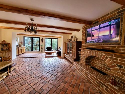 Wzgorza Krzeslawickie Villa | Cracow. Villa Cherubin Garden