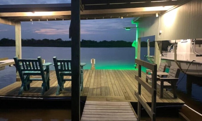 Cedar Lane House | CreekLife Get Away, Relax, Fish. Fun! Waterfront!
