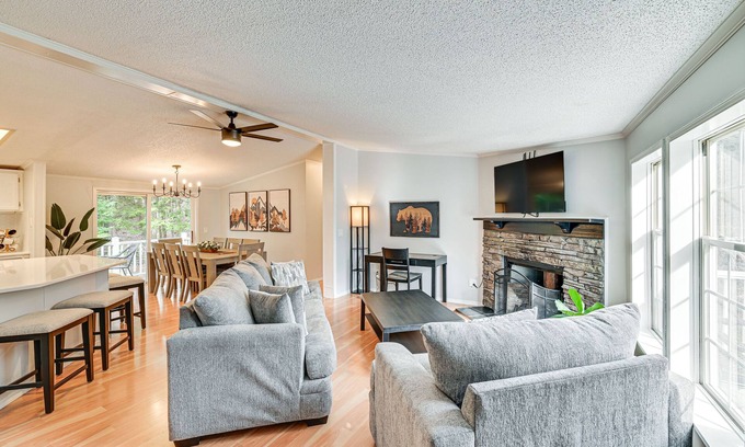 Tannersville House | Creekside Catskills Getaway Near Hunter Mountain