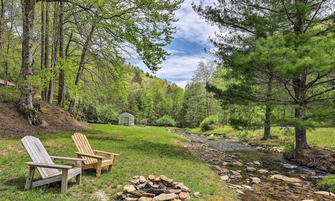 Zirconia House | Creekside Retreat w/ Hot Tub - Pets Welcome!