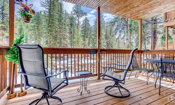 Fall River Estates Condo | Creekside Suite 07 (NO HT)