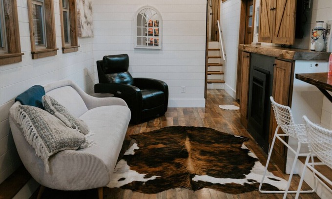 Guerneville House | Creekside Under the Redwoods