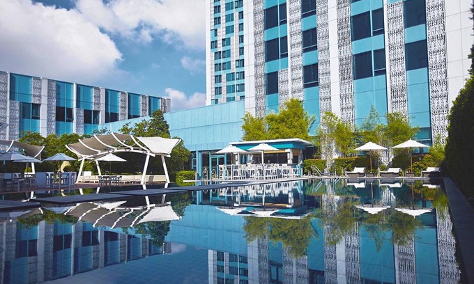 Alabang Hotel | Crimson Hotel Filinvest City, Manila
