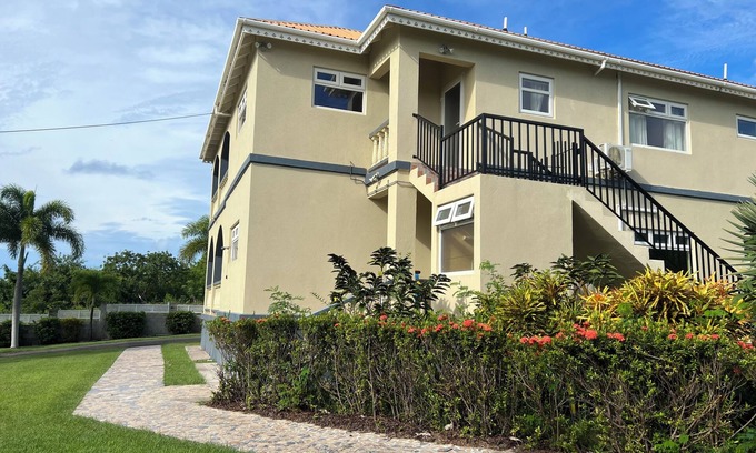 Cades Bay Villa | Crimson House