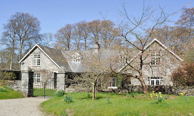Llandrillo Cottage | Crogen Coach House - OQR