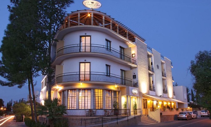 Nicosia Hotel | Crown Inn Hotel