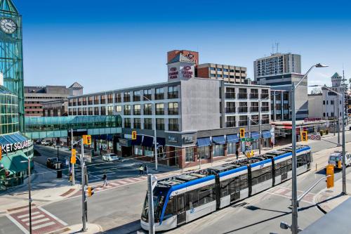 Kitchener Hotel | Crowne Plaza Kitchener-Waterloo by IHG