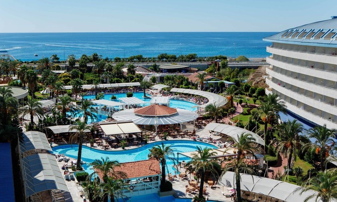 Cenger Resort | Crystal Admiral Resort Suites & SPA – All Inclusive