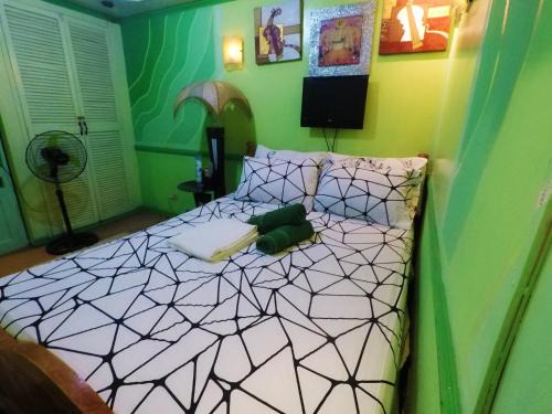 Kaunlaran Apartment | Cubao Quezon city Transient condo unit