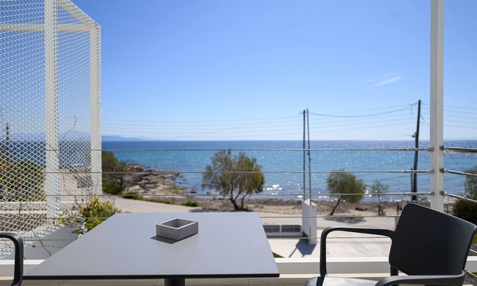 Spata-Artemida House | CUBES ON THE BEACH Athens airport