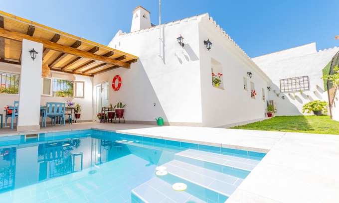 Cartama Ski Chalet | Cubo's Casa de Rebollo/private pool/free wifi