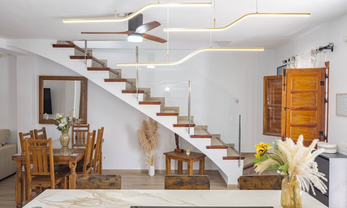 Ojen Ski Chalet | Cubo's Casa Mariposa near Marbella/urban/Marbella/terrace/free wifi