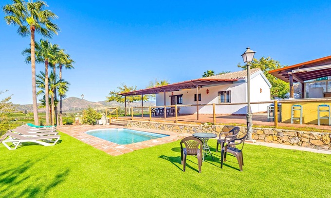 Cartama Cottage | Cubo's Casa Rural Las Berrocalas/private pool/BBQ/free wifi